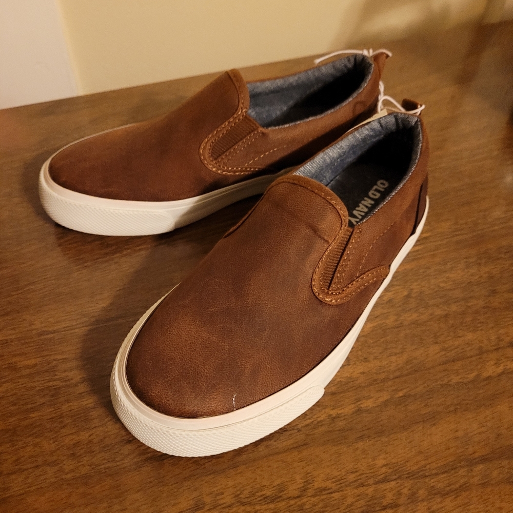 Boys slip on shoes